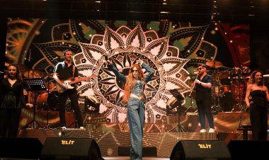 Akhisar'da Çağlak Festivalinde Simge Çoşkusu